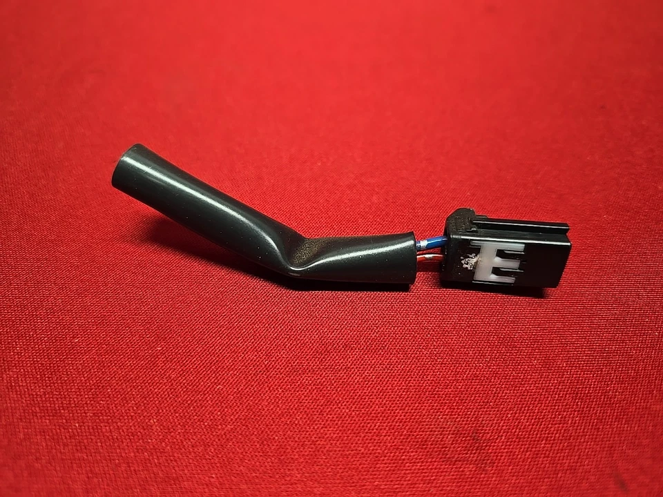 Actuador de bloqueo de pestillo de tapa de maletero trasero Lexus ES300 1997-2000 SOLO CABLE COLETA Foto 1 de 4