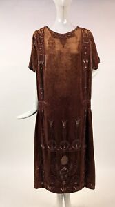 EGYPTIAN REVIVAL 1920’S BROWN VELVET FLAPPER ERA DRESS W HAND EMBROIDERED SCARAB