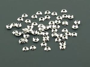 50 kleine Perlkappen in silberfarben, 4 mm - Bild 1 von 1