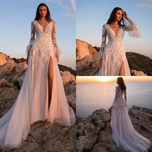 Abiti da sposa eleganti boho scollo a V spacco laterale pizzo applique A-Line - Foto 1 di 13