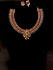 INDIEN vergoldeter Schmuck Choker Halskette Ohrring Set roter Stein ethnische Lakshmi