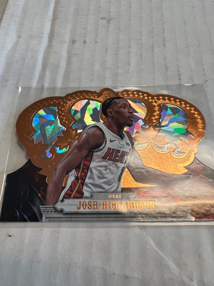 Josh Richardson 2017-18 Panini Crown Royale Crystal Die-Cut #8 #47/99 - Image 1 of 1