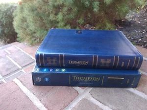 NIV Large Print Thompson Chain Reference Bible  Navy~ Retails~89.99 Leathersoft - Picture 1 of 15