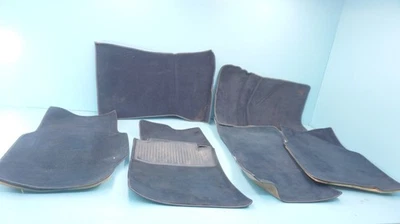 MERCEDES--BENZ W116 450SEL 450SE, JUEGO ALFOMBRAS SUELO DELANTERO Y TRASERO AZUL 6 unidades Foto 1 de 4