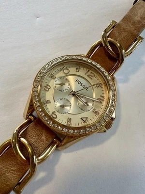 Женские наручные часы Fossil 37 мм безель со стразами розовое золото кожаный ремешок - Изображение 1 из 4