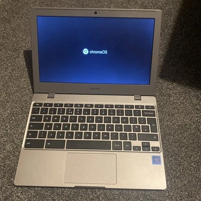 Samsung Chromebook 4 Laptop 4GB 32GB eMMC Intel Celeron {Damage/No Charger] D+ - Image 1 of 4