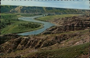 Postal de Canadá Alberta Badlands a lo largo de Red Deer River Orkney Hill Road - Imagen 1 de 2