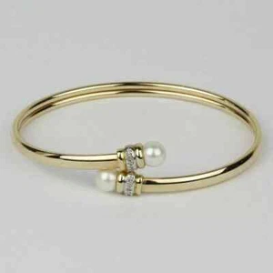 1Ct Round Cut Moissanite & Pearl Women's Bangle Bracelet 14K Yellow Gold Plated - Picture 1 of 7