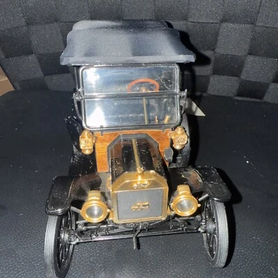 Ford 1913 Model T Touring 1:16 Die Cast Franklin Mint Precision Models Black - Image 1 of 4