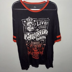 Camiseta Disney Store talla XL Ernesto de la Cruz - Imagen 1 de 6