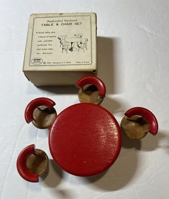 Juego de mesa y silla Shackman vintage casa de muñecas de madera con CAJA Foto 1 de 4