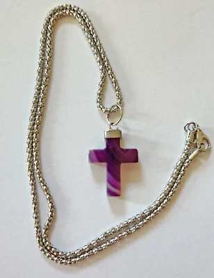 Colgante religioso de ágata púrpura con bandas con collar de cadena tono plata Foto 1 de 2