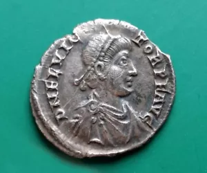 Flavius Victor AD 383-88 Milan. Silver Siliqua Roman Coin - Picture 1 of 3