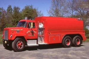 Middlebush NJ 1972/78 International Amthors Tanker - Fire Apparatus Slide - Picture 1 of 1