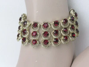 VTG 1950s - 1960s RUBY RED CRYSTAL BRACELET 7" LONG 52 CRYSTALS LIGHT GOLD FRAME - Picture 1 of 12