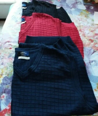 3 CALLAWAY MEN'S 100% SILK GOLF COLLECTION VESTS. SIZE LG. RED, NAVY, BLACK. VGC - Image 1 of 4