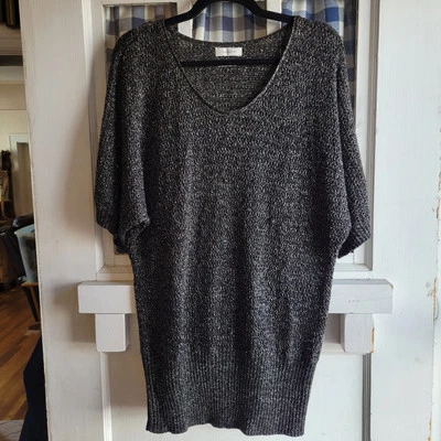 Van Heusen Womens Black Silver Metallic Pull over Sweater Short Sleeve Size L - Image 1 of 4