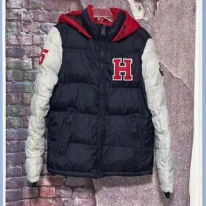 Tommy Hilfiger Men's Varsity Hooded Puffer Coat Red Blue Size S - Picture 1 of 7