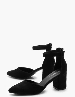 Ballets de tacón bloque en punta Boohoo Foto 1 de 4