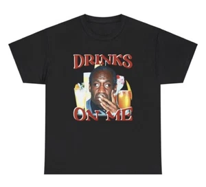 T-Shirt Drinks On Me Meme lustig offensiv ironisch Gen Z Weirdcore verflucht Tee - Bild 1 von 3