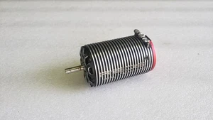  ofna kyosho losi associated tekno mugen serpent hpi traxxas REDS RACING 1900KV  - Picture 1 of 4