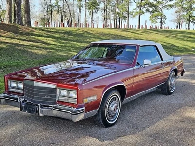 Cadillac Eldorado Biarritz 1984 techo convertible blanco, aire acondicionado, tablero digital raro Foto 1 de 4