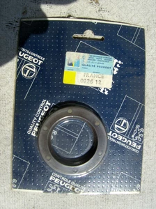 Guarnizione olio anteriore albero motore peugeot 205 - Foto 1 di 1