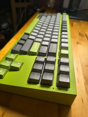 NovelKeys NK87 Aluminum Edition Alien Green w/keycaps & Leobog Reaper- lubed NEW - Image 1 of 4