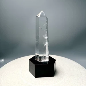 6,6 Zoll natürlicher klarer Quarz Bergkristall Punkt Heilkristall Reiki Kristall Turm - Bild 1 von 8