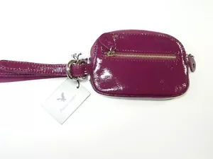 American Eagle Outfitters AEO rot Lackleder Campus Clutch Tasche Handtasche neu mit Etikett - Bild 1 von 4