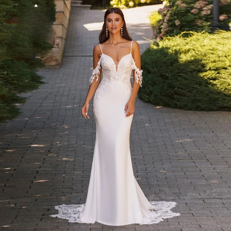 Mermaid Satin Wedding Dress Sexy Sweetheart Spaghetti Strap Applique Bride Gown  - Image 1 of 4