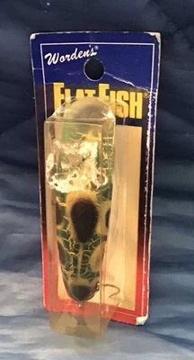 Vintage Worden’s Flatfish Fishing Lure Frog New Sealed 2 Trebles Flat Fish - Image 1 of 4