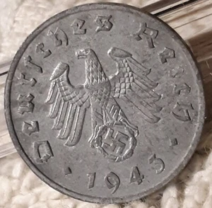 1943 German 1 Reichspfennig ~ Germany ~ WW2 1pf Coin , Heavily Circulated  - Picture 1 of 16