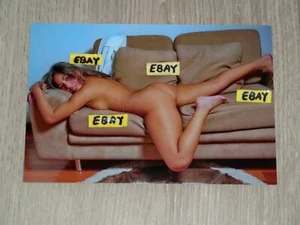 Nude Woman Art Photography Art Print 4X6 Glossy Photo Nude On Side On Sofa 429 3 - Picture 1 of 1