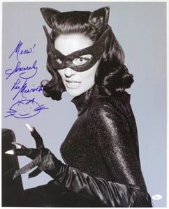 1966 Lee Meriwether "Catwoman" Batman signed 16x20 LE Photo (JSA) - Bild 1 von 1