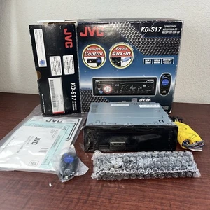 Reproductor de CD estéreo para automóvil JVC - placa frontal desmontable - remoto / auxiliar KD-S17 nuevo - caja abierta - Imagen 1 de 18