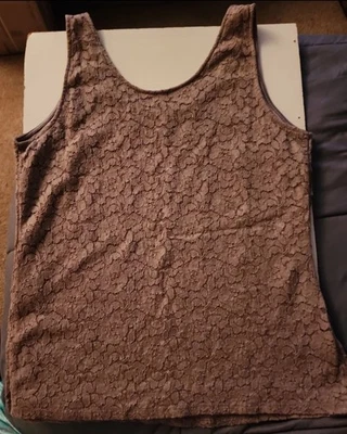 Camiseta sin mangas Lane Bryant marrón color crema detalle encaje floral 14/16 Foto 1 de 4