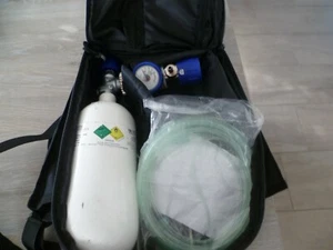 Sauerstoffflasche med. 1 l Eigentum gefüllt mit Tasche, med. Druckminderer Neu - Bild 1 von 3