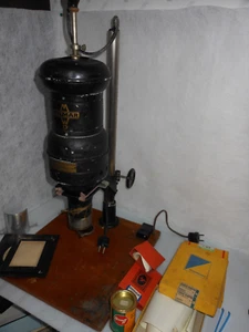 Fotografie: Antik altes Entwickungsgerät Projektions-Vergrößerungs-Apparate - Bild 1 von 10