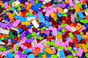 ☀️500 Small Lego Detail pieces All Girl Colors Pastel purple pink Build legos  - Foto 1 di 12