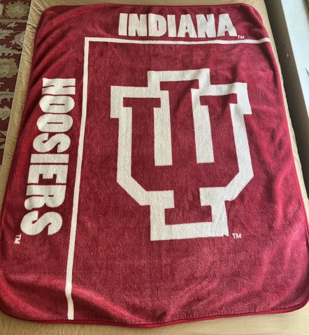 Indiana University IU Hoosiers Fleece Throw Blanket 48" by 60" Red/White New Cover
