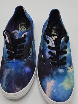 Zapatos Vans Space Cosmic Galaxy de caña baja clásicos de lona fuera de la pared W 8 M 6,5 Foto 1 de 4
