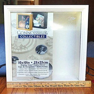 Vitrina blanca Connoisseur Collectibles 10 x 10" NUEVA - Imagen 1 de 4