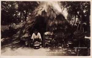 Postcard RPPC Mexico Tipos Mexicanos Indian woman making bread grass hut c1945 - Picture 1 of 2