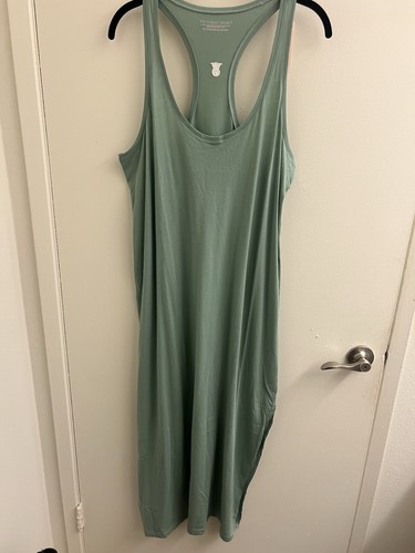 UNDERCOVER Abito Tank Victoria's Secret Midi Racerback Taglia Media Grande Verde Salvia Nuovo con etichette!!!