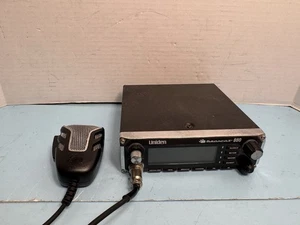 Uniden Bearcat 880W 40-Channel CB Radio w/Microphone - Picture 1 of 8
