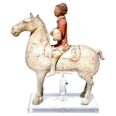 Caballo y jinete de cerámica de la dinastía Han Foto 1 de 4