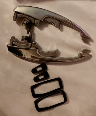 2 manijas de puerta cromadas sin llaves VW Volkswagen 68 - 79 Bug Beetle 111 831 205H Foto 1 de 4