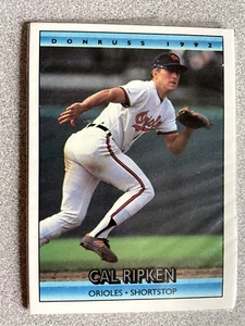 1992 Donruss Cal Ripken/Andre Dawson 3-Card Cello Sealed Promo Pack + Holder HOF - Picture 1 of 3