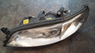 Scheinwerfer LINKS (Beifahrers.)  OPEL VECTRA B  - leicht defekt - 0301179271 - Bild 1 von 3